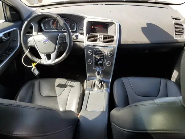 YV440MDK3G2820878 2016 VOLVO XC60 - Image 8