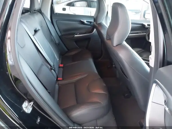YV440MDK3G2844114 2016 VOLVO XC60 - Image 8
