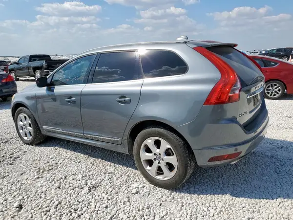 YV440MDK3G2871586 2016 VOLVO XC60 - Image 2