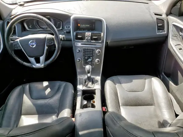YV440MDK3G2871586 2016 VOLVO XC60 - Image 8