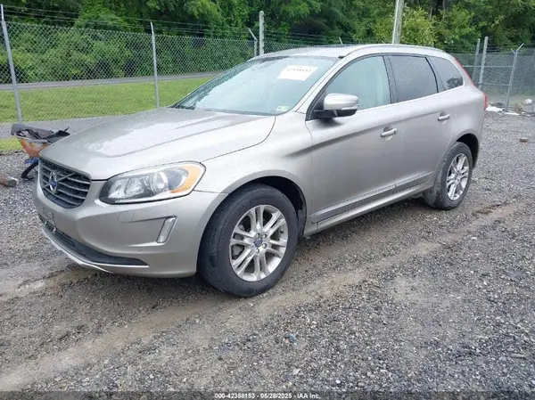 YV440MDK3G2921127 2016 VOLVO XC60 - Image 2
