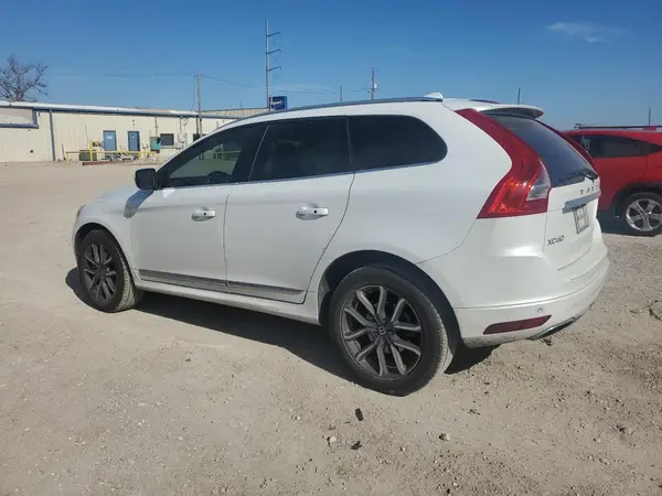 YV440MDK4G2787776 2016 VOLVO XC60 - Image 2