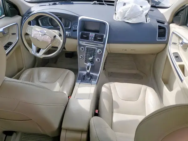 YV440MDK4G2802034 2016 VOLVO XC60 - Image 8