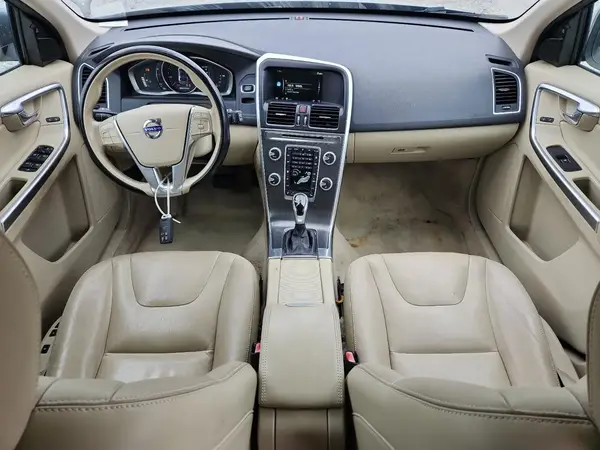 YV440MDK4G2809307 2016 VOLVO XC60 - Image 8