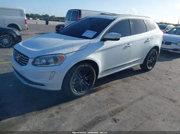 YV440MDK4G2896187 2016 VOLVO XC60 - Image 2