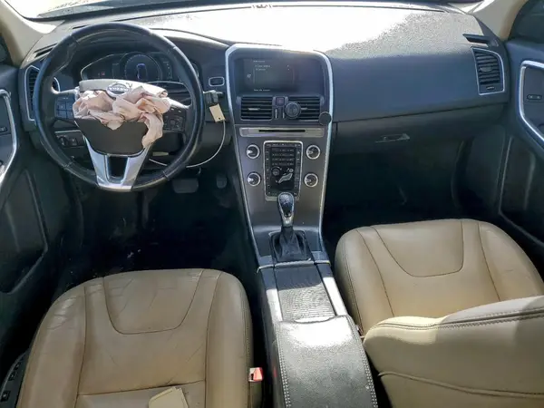 YV440MDK4G2896299 2016 VOLVO XC60 - Image 8