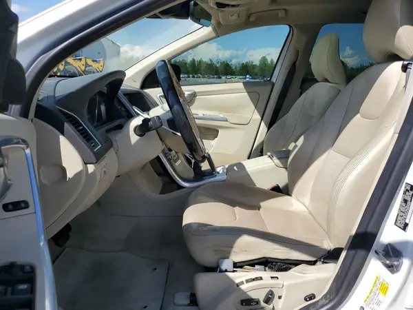 2016 VOLVO XC60 auction photo 7