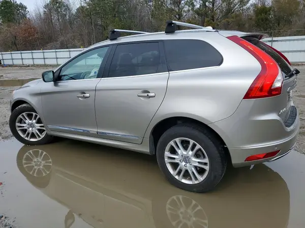 YV440MDK5G2781582 2016 VOLVO XC60 - Image 2