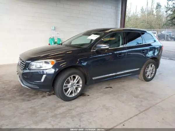 YV440MDK5G2797829 2016 VOLVO XC60 - Image 2