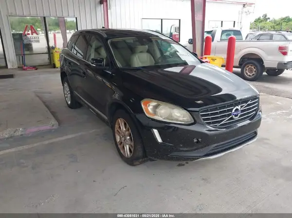 YV440MDK5G2820591 2016 VOLVO XC60 - Image 1