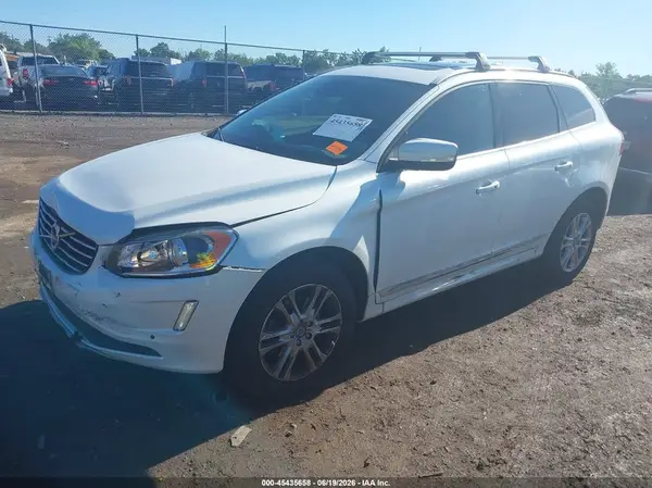 YV440MDK5G2822051 2016 VOLVO XC60 - Image 2