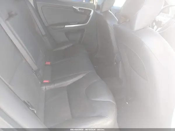 YV440MDK5G2822051 2016 VOLVO XC60 - Image 8