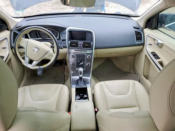 YV440MDK5G2840985 2016 VOLVO XC60 - Image 8