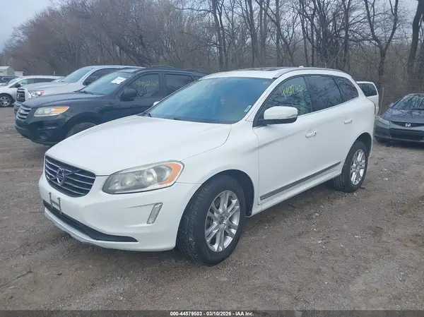 YV440MDK6G2775435 2016 VOLVO XC60 - Image 2