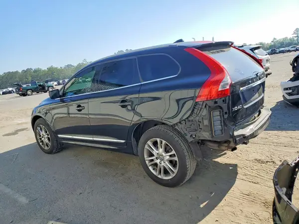 YV440MDK6G2781915 2016 VOLVO XC60 - Image 2