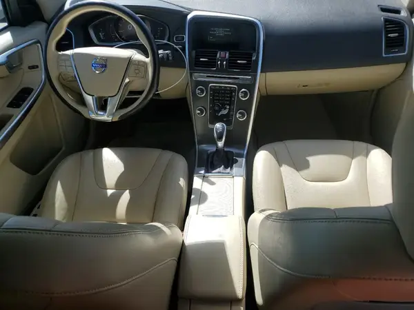 YV440MDK6G2783129 2016 VOLVO XC60 - Image 8