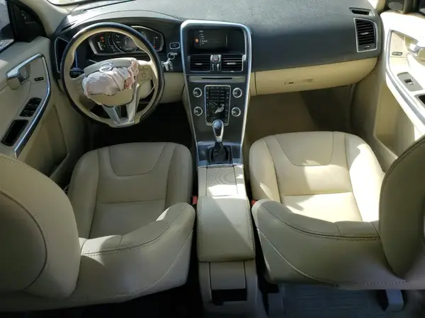 YV440MDK6G2786287 2016 VOLVO XC60 - Image 8
