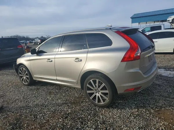 YV440MDK6G2853891 2016 VOLVO XC60 - Image 2