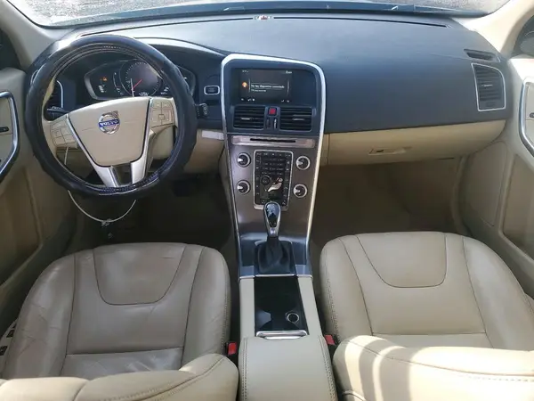 YV440MDK6G2853891 2016 VOLVO XC60 - Image 8