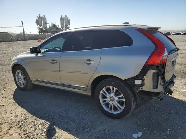 YV440MDK6G2912292 2016 VOLVO XC60 - Image 2