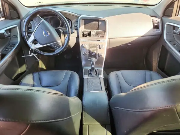 YV440MDK7G2783138 2016 VOLVO XC60 - Image 8