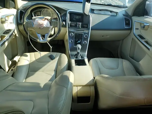 YV440MDK7G2785889 2016 VOLVO XC60 - Image 8