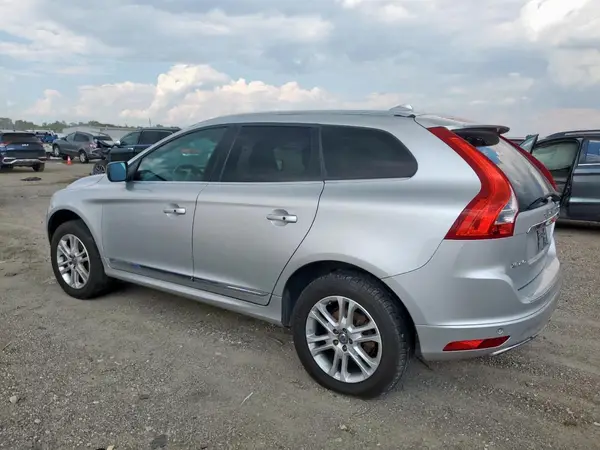 YV440MDK7G2806529 2016 VOLVO XC60 - Image 2