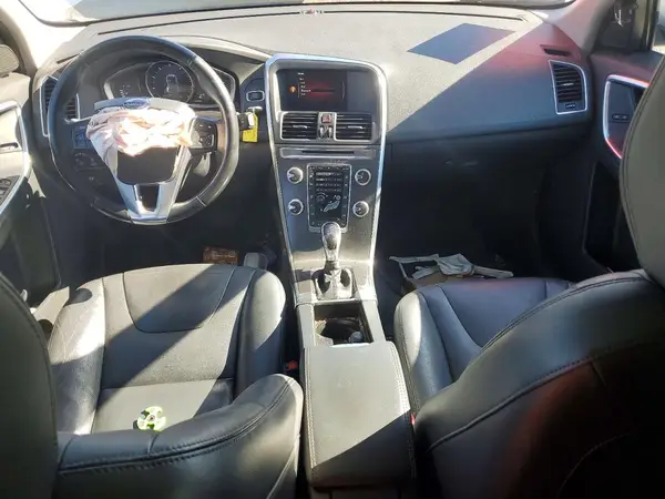 YV440MDK7G2829700 2016 VOLVO XC60 - Image 8