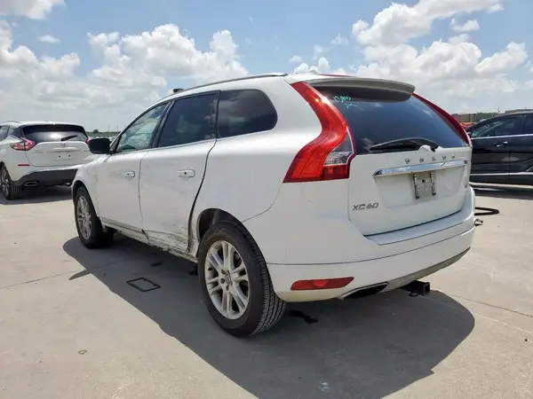 YV440MDK7G2842785 2016 VOLVO XC60 - Image 2