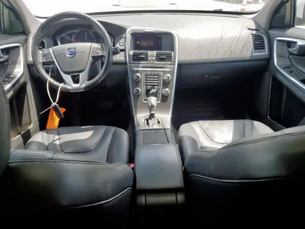 YV440MDK7G2842785 2016 VOLVO XC60 - Image 8