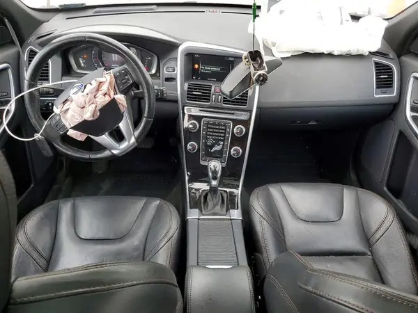 YV440MDK7G2890366 2016 VOLVO XC60 - Image 8