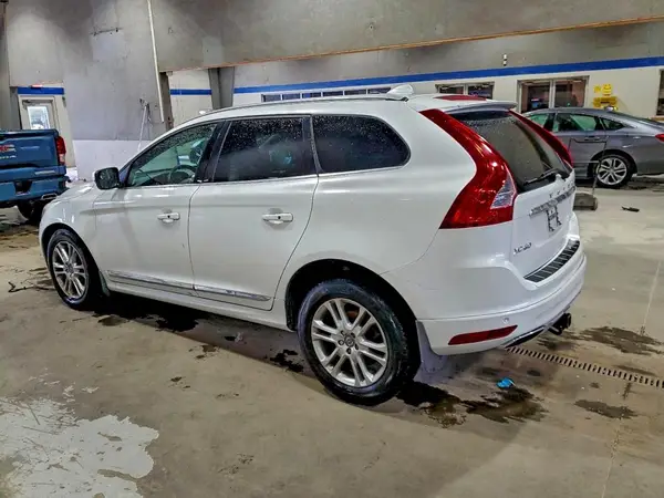 YV440MDK7G2902435 2016 VOLVO XC60 - Image 2