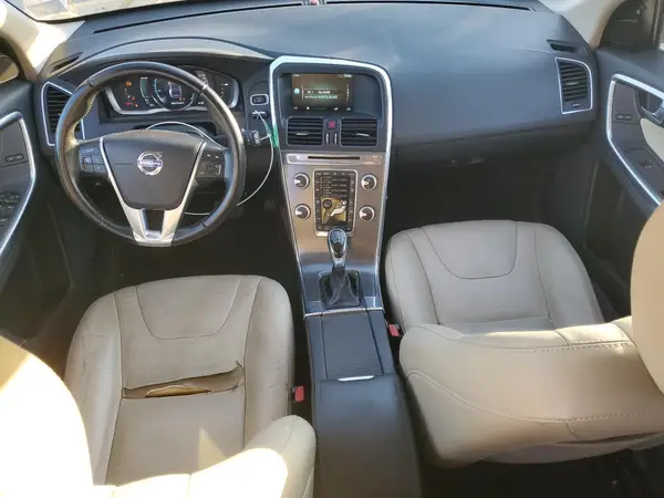 YV440MDK7G2911653 2016 VOLVO XC60 - Image 8