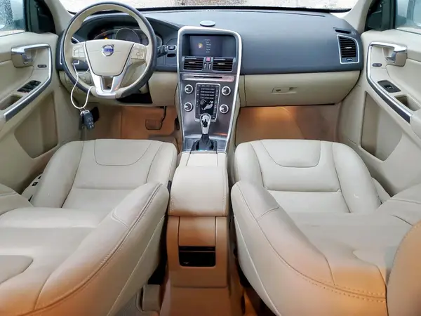 YV440MDK8G2787098 2016 VOLVO XC60 - Image 8