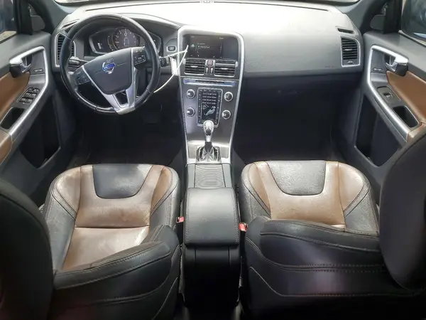 YV440MDK8G2787375 2016 VOLVO XC60 - Image 8