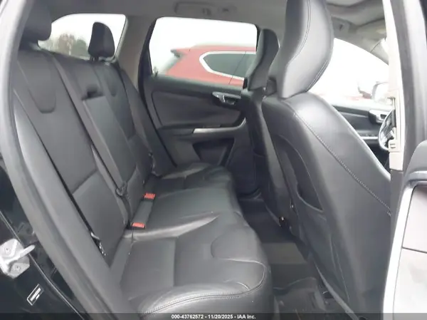 YV440MDK8G2823016 2016 VOLVO XC60 - Image 8