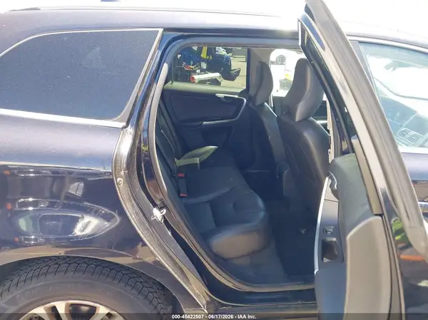 YV440MDK8G2837921 2016 VOLVO XC60 - Image 8