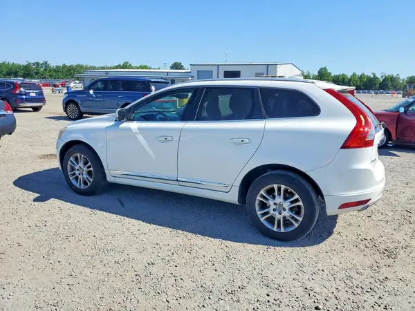 YV440MDK8G2844187 2016 VOLVO XC60 - Image 2