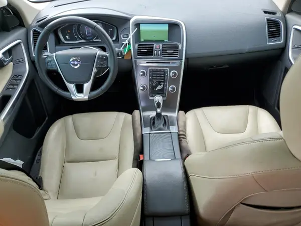 YV440MDK8G2857828 2016 VOLVO XC60 - Image 8