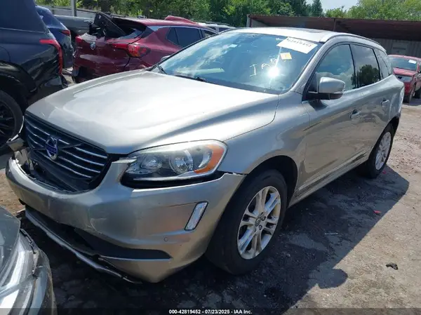 YV440MDK9G2787207 2016 VOLVO XC60 - Image 2