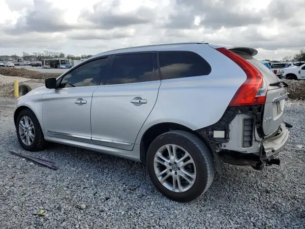 YV440MDK9G2799213 2016 VOLVO XC60 - Image 2