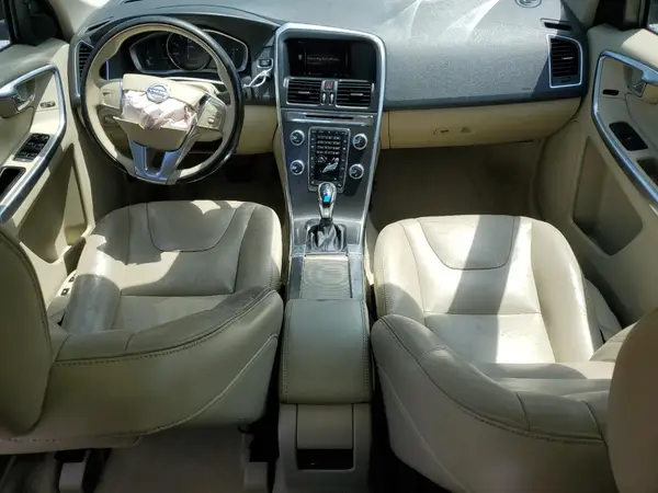 YV440MDK9G2805589 2016 VOLVO XC60 - Image 8