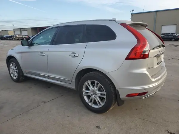 YV440MDK9G2834087 2016 VOLVO XC60 - Image 2