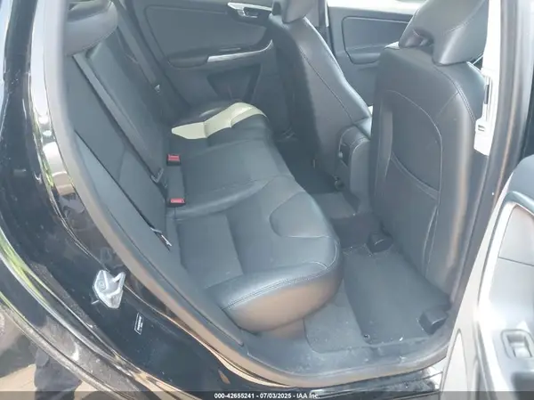 YV440MDK9G2857868 2016 VOLVO XC60 - Image 8
