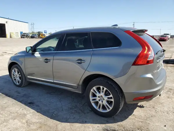 YV440MDKXG2844529 2016 VOLVO XC60 - Image 2