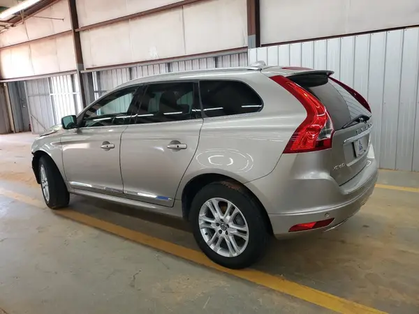 YV440MDKXG2857510 2016 VOLVO XC60 - Image 2