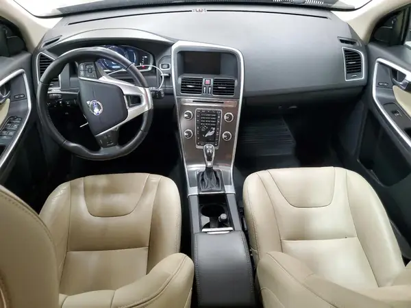 YV440MDKXG2857510 2016 VOLVO XC60 - Image 8