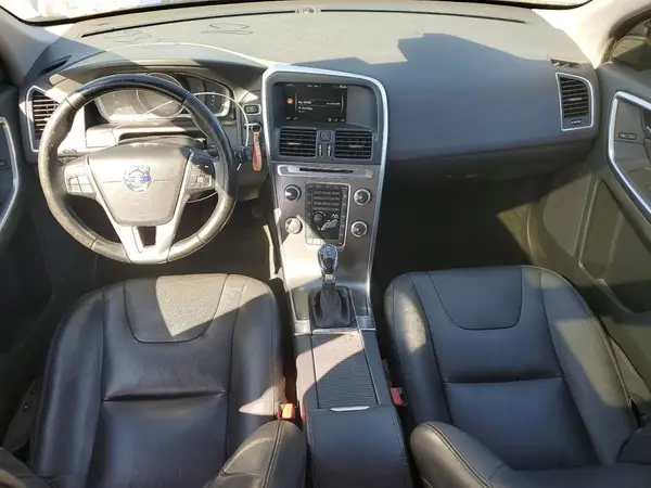 YV440MDKXG2893570 2016 VOLVO XC60 - Image 8