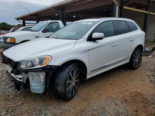YV440MDKXG2906429 2016 VOLVO XC60 - Image 1
