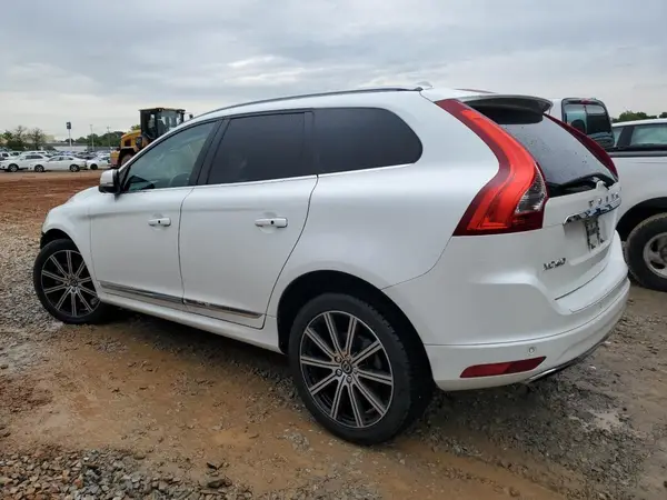 YV440MDKXG2906429 2016 VOLVO XC60 - Image 2